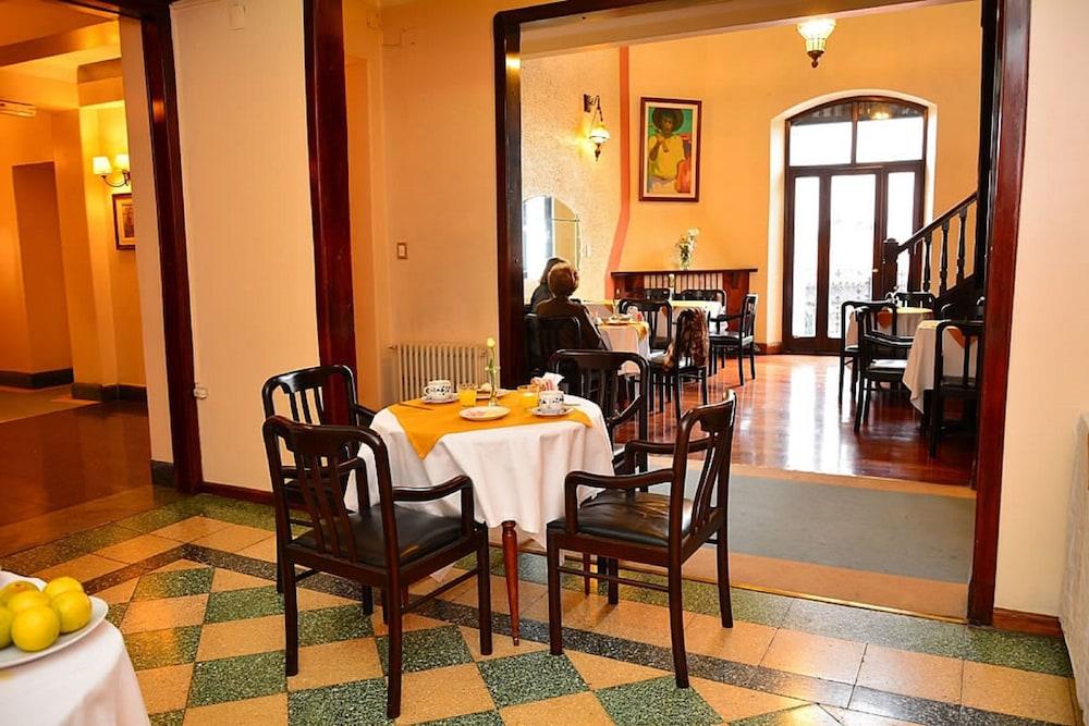 Hotel Colonial Salta Bagian luar foto