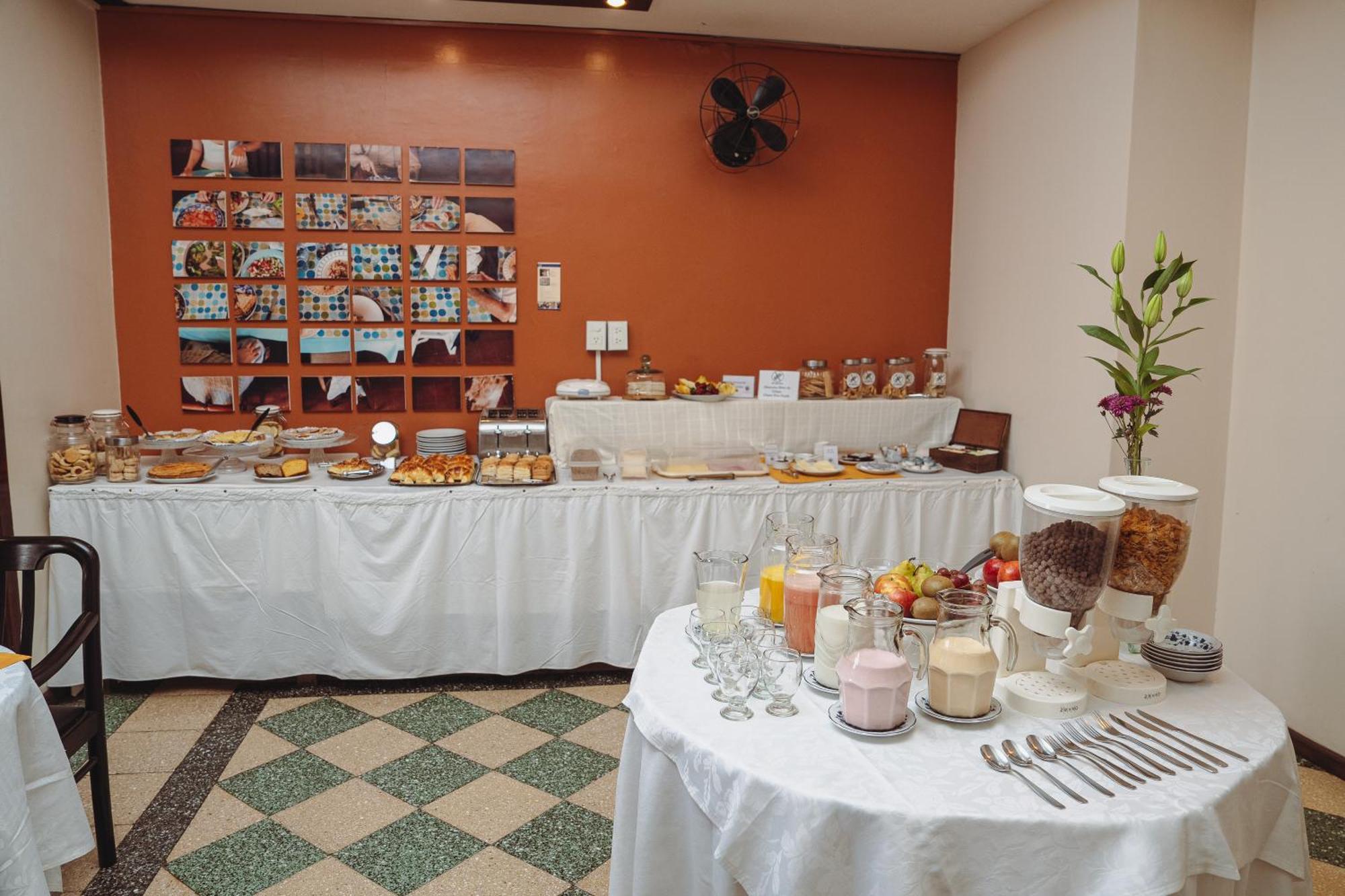 Hotel Colonial Salta Bagian luar foto