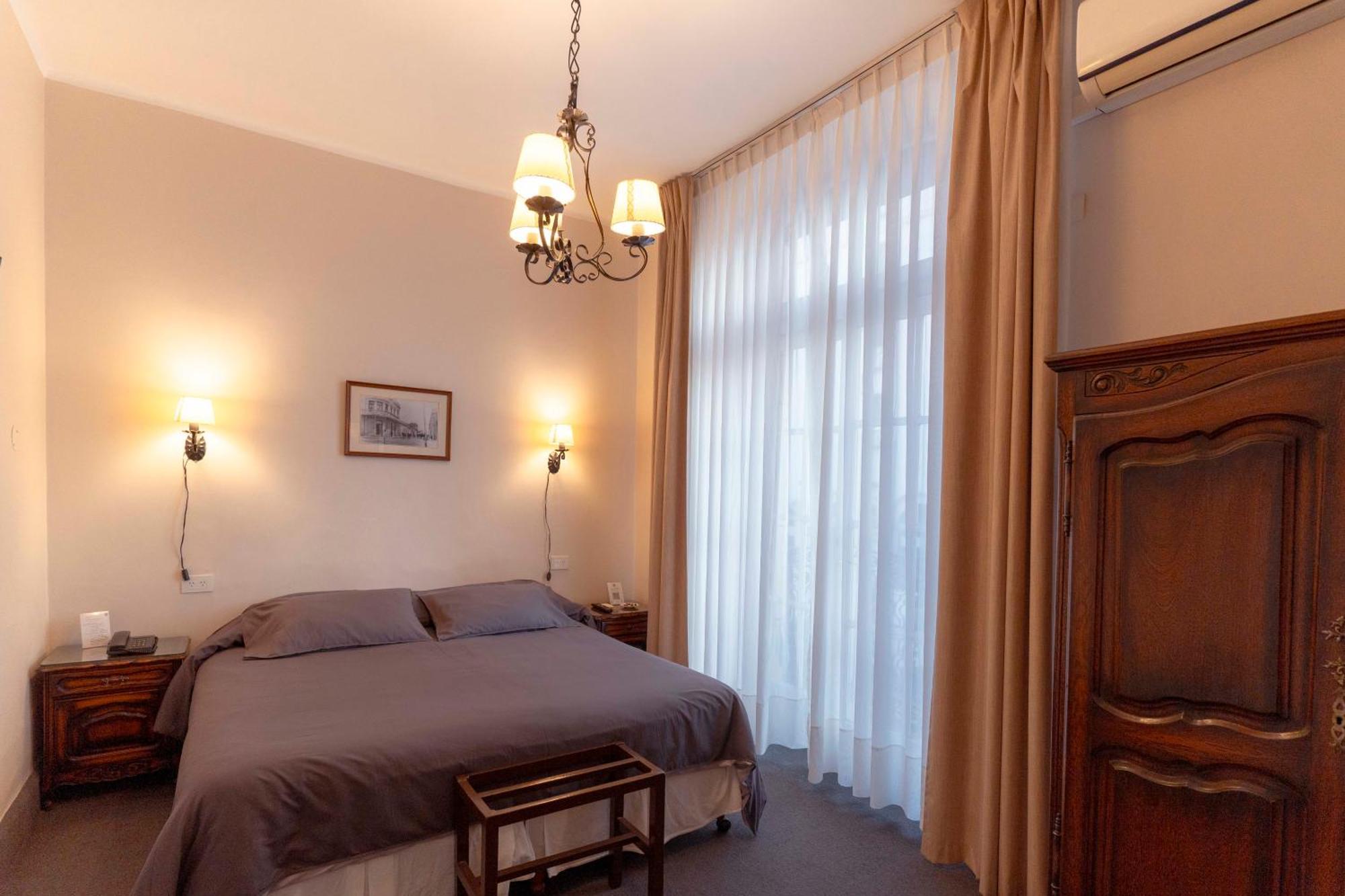 Hotel Colonial Salta Bagian luar foto