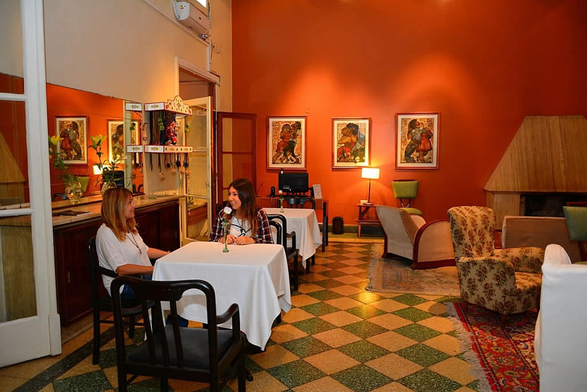 Hotel Colonial Salta Bagian luar foto